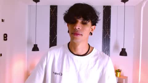 Franvill trato online show from October 4, 8:13 pm