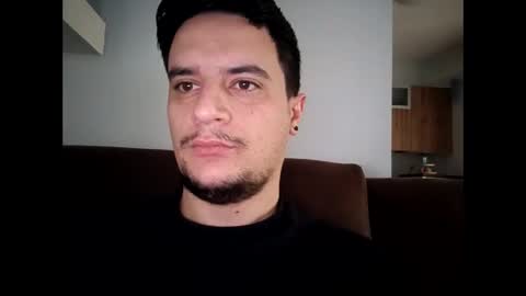 Snapshot of fraromeo2 chatting on March 2, 6:48 am fraromeo2 online show from March 2, 6:48 am