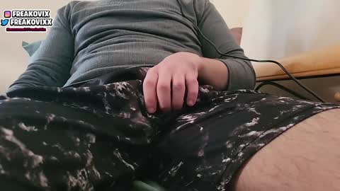 FreakoVix      online show from January 11, 9:15 am