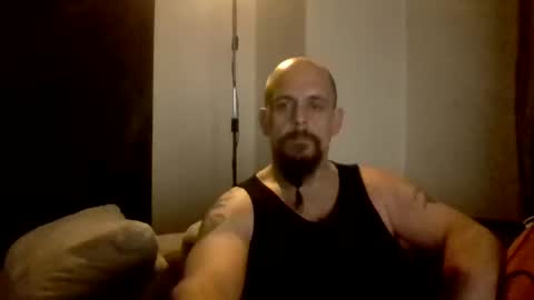 frecherkerl88007 online show from May 10, 1:51 am