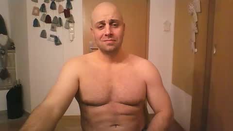 Snapshot of freddow chatting on December 2, 10:54 pm freddow online show from December 2, 10:54 pm