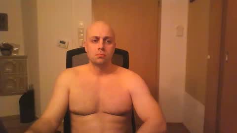 Snapshot of freddow chatting on January 8, 10:27 pm freddow online show from January 8, 10:27 pm