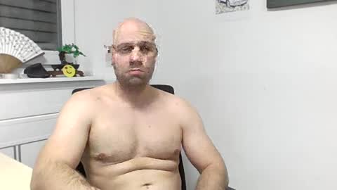 Snapshot of freddow chatting on December 4, 3:43 pm freddow online show from December 4, 3:43 pm