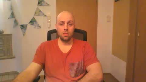 Snapshot of freddow chatting on January 16, 1:36 pm freddow online show from January 16, 1:36 pm