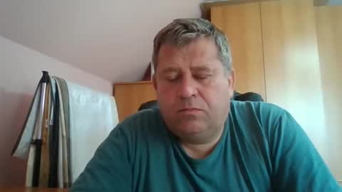 freeboy80180 online show from September 22, 12:26 pm