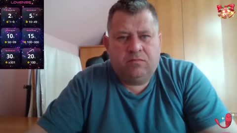 freeboy80180 online show from March 4, 1:06 pm