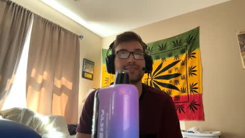 freezeskiii online show from September 8, 4:39 pm