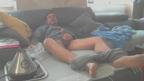 Snapshot of frenchpapalover chatting on December 3, 8:25 am frenchpapalover online show from December 3, 8:25 am