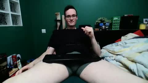 Ian online show from November 5, 7:05 pm