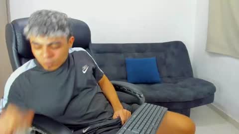freyva_ online show from July 13, 5:53 am