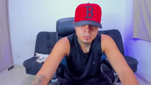 freyva_ online show from July 11, 1:29 am