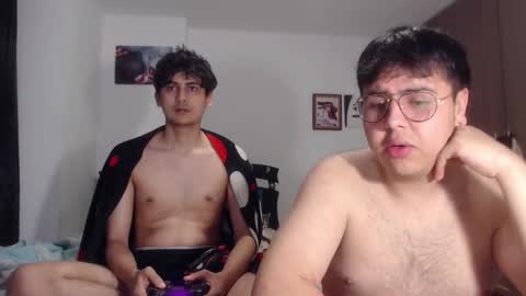 uwu online show from November 21, 11:48 pm