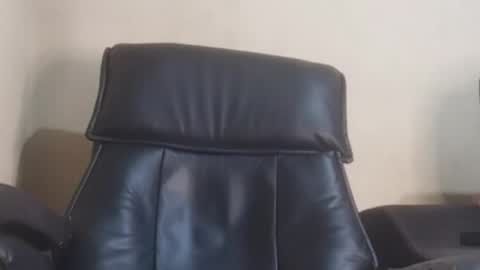 Phill    online show from November 23, 5:35 pm