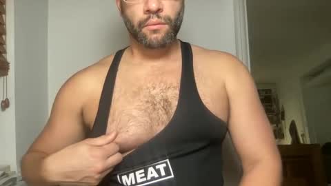 Snapshot of fuckyeahcoach chatting on October 27, 12:35 am Muscle Bear Jock in Training online show from October 27, 12:35 am
