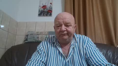 fullballs6 online show from December 24, 1:27 am