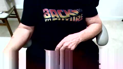 Snapshot of funclemike chatting on October 15, 2:19 am funclemike online show from October 15, 2:19 am