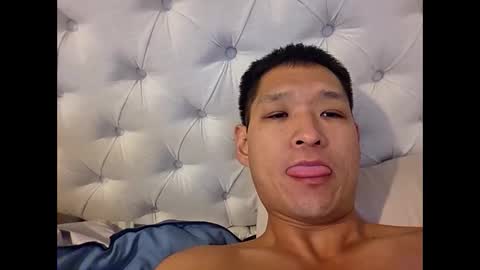 Daniel kim online show from February 17, 8:19 pm