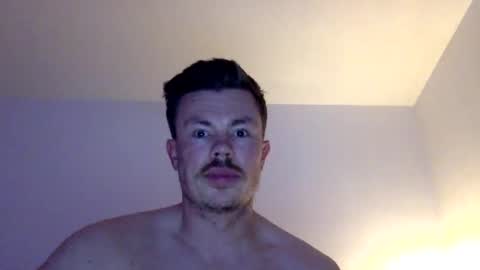 funguy199090 online show from January 3, 6:46 pm