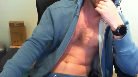 YWhiteNiceMan online show from October 14, 8:27 pm