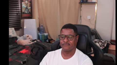 Snapshot of fyrecontrol chatting on January 8, 1:42 am seldom seen online show from January 8, 1:42 am