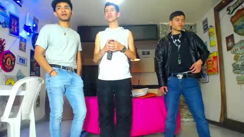 Snapshot of g4mens chatting on October 24, 9:38 pm G4MENS online show from October 24, 9:38 pm