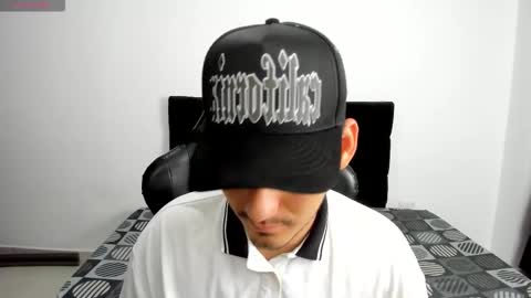 Snapshot of gabrieljr99 chatting on September 30, 2:07 am Gabe online show from September 30, 2:07 am