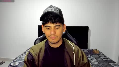 Snapshot of gabrieljr99 chatting on September 19, 4:35 am Gabe online show from September 19, 4:35 am