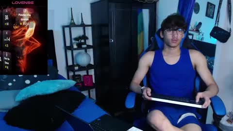 gael_jones online show from September 11, 9:19 am