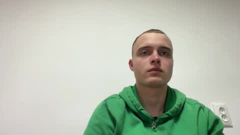 Max online show from February 4, 8:37 pm