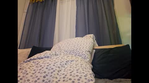 Snapshot of garbis11 chatting on January 3, 6:03 pm garbis11 online show from January 3, 6:03 pm