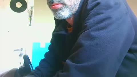 Garrafade24 online show from April 4, 9:39 am