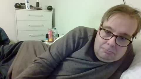 Gary online show from March 22, 1:43 am