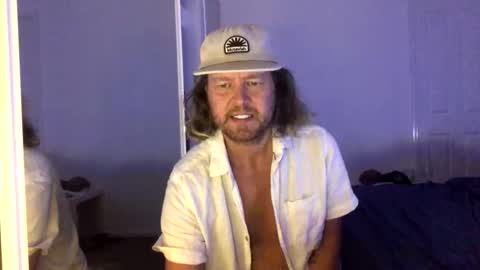 gcsurfer81 online show from February 9, 8:52 am