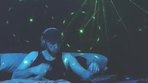 genitalwars online show from December 22, 4:53 am