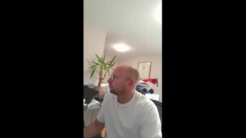 genuinecouple69 online show from October 2, 1:59 pm