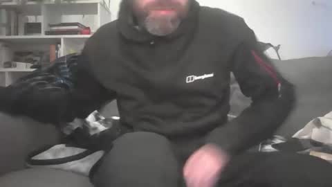 Snapshot of geon2xx chatting on March 3, 6:56 am Geon online show from March 3, 6:56 am