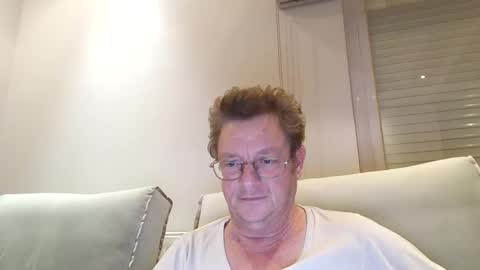 george0056 online show from January 16, 10:23 pm