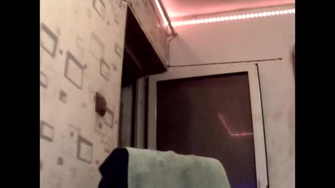 Snapshot of george84xxx chatting on October 18, 8:03 pm GeOOXXX online show from October 18, 8:03 pm