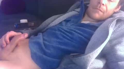 Snapshot of german33bi chatting on January 15, 4:04 am German33FFM1 online show from January 15, 4:04 am