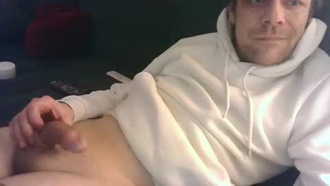 Snapshot of german33bi chatting on February 12, 3:18 am German33FFM1 online show from February 12, 3:18 am