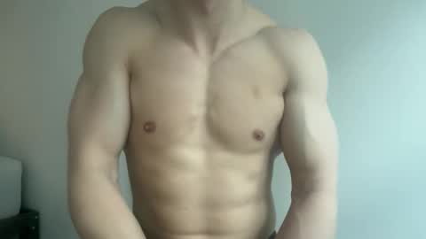 germanhunk123 online show from February 14, 11:38 am