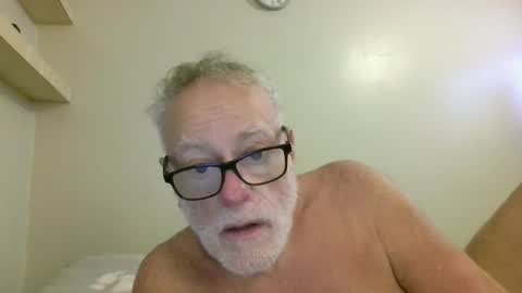 gaydaddy online show from December 5, 12:30 am