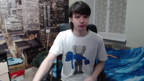 Snapshot of ghostfacefriends chatting on October 1, 8:02 pm Fedya online show from October 1, 8:02 pm