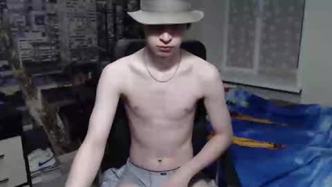 Snapshot of ghostfacefriends chatting on February 16, 2:54 pm Fedya online show from February 16, 2:54 pm