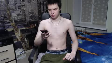 Snapshot of ghostfacefriends chatting on February 10, 6:24 pm Fedya online show from February 10, 6:24 pm