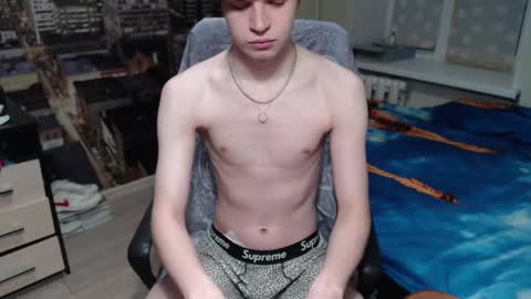 Snapshot of ghostfacefriends chatting on December 28, 4:19 am Fedya online show from December 28, 4:19 am