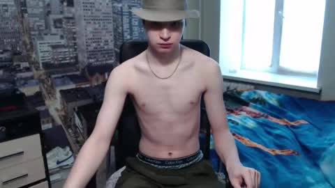 Snapshot of ghostfacefriends chatting on February 12, 5:26 am Fedya online show from February 12, 5:26 am