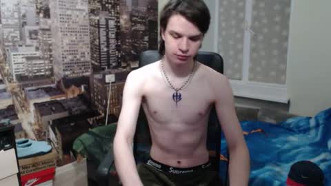 Snapshot of ghostfacefriends chatting on October 3, 12:48 am Fedya online show from October 3, 12:48 am