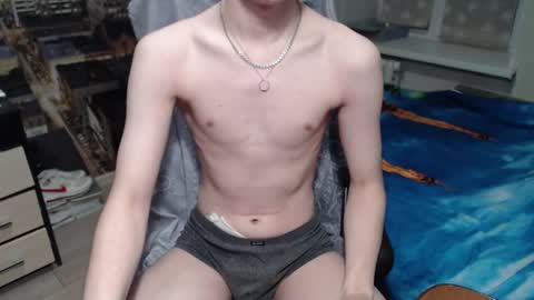 Snapshot of ghostfacefriends chatting on December 19, 4:46 pm Fedya online show from December 19, 4:46 pm