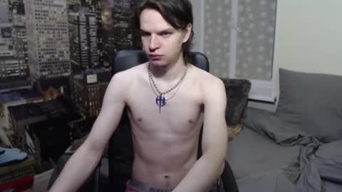 Snapshot of ghostfacefriends chatting on October 31, 10:02 pm Fedya online show from October 31, 10:02 pm